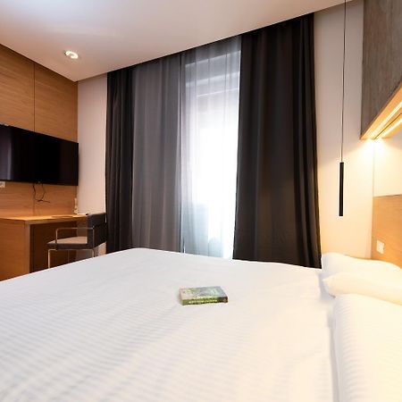 Beachfront Apartment Rosa Del Mar Jardin Moscenicka Draga Ngoại thất bức ảnh