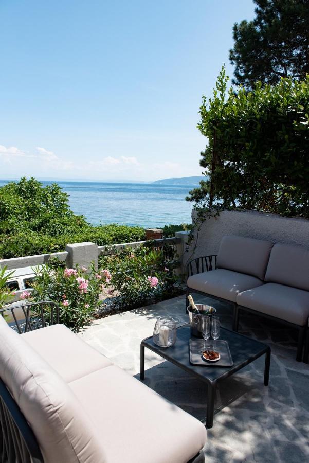 Beachfront Apartment Rosa Del Mar Jardin Moscenicka Draga Ngoại thất bức ảnh